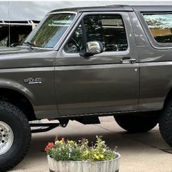 1993 Ford Bronco