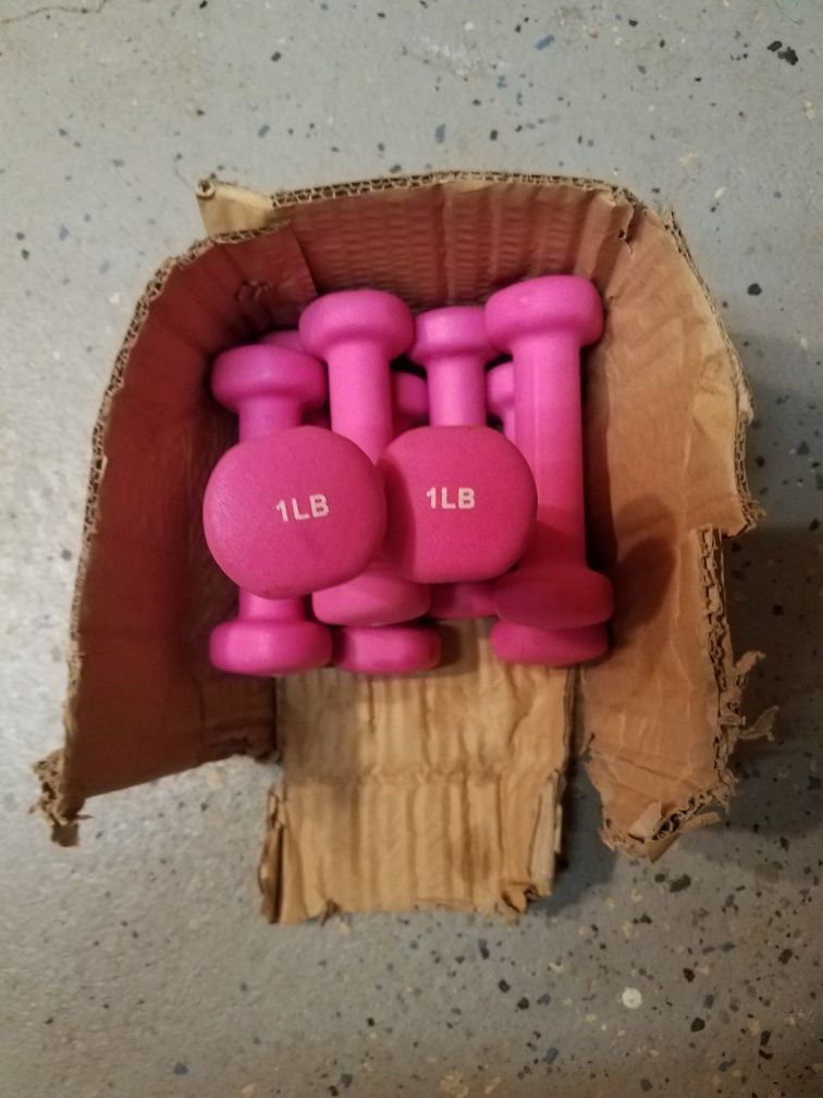 Pink Neoprene 1lb Dumbells. 5 complete sets , 10 total . Selling as complete set
