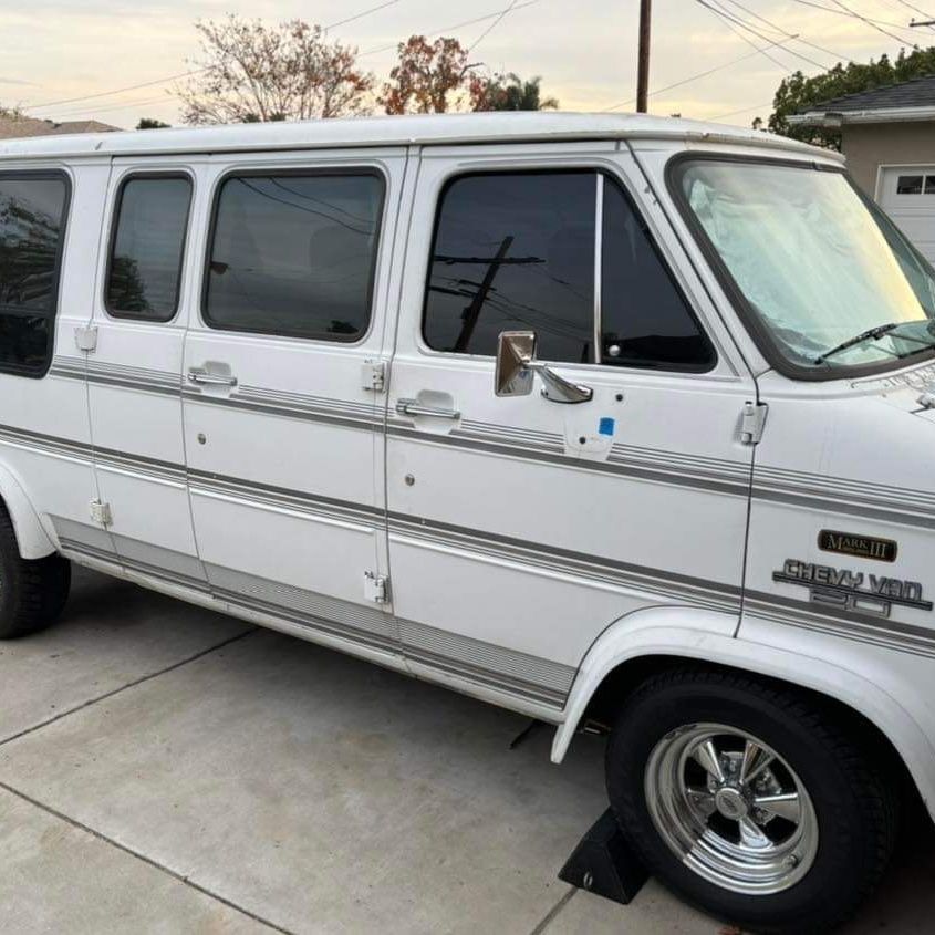 1992 Chevrolet G-Series Van