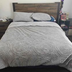 Queen Size Bed With Adjustable Bed Base And Full Bed Frame