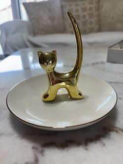 Cat decor $5