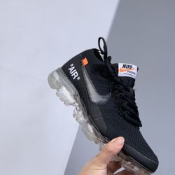 Nike Air VaporMax Off-White Black 4