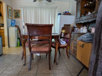 Oval Wood Expandal Dining Table with 3 Chairs