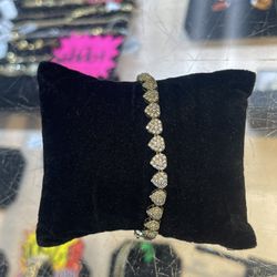 10KT Heart Bracelet 