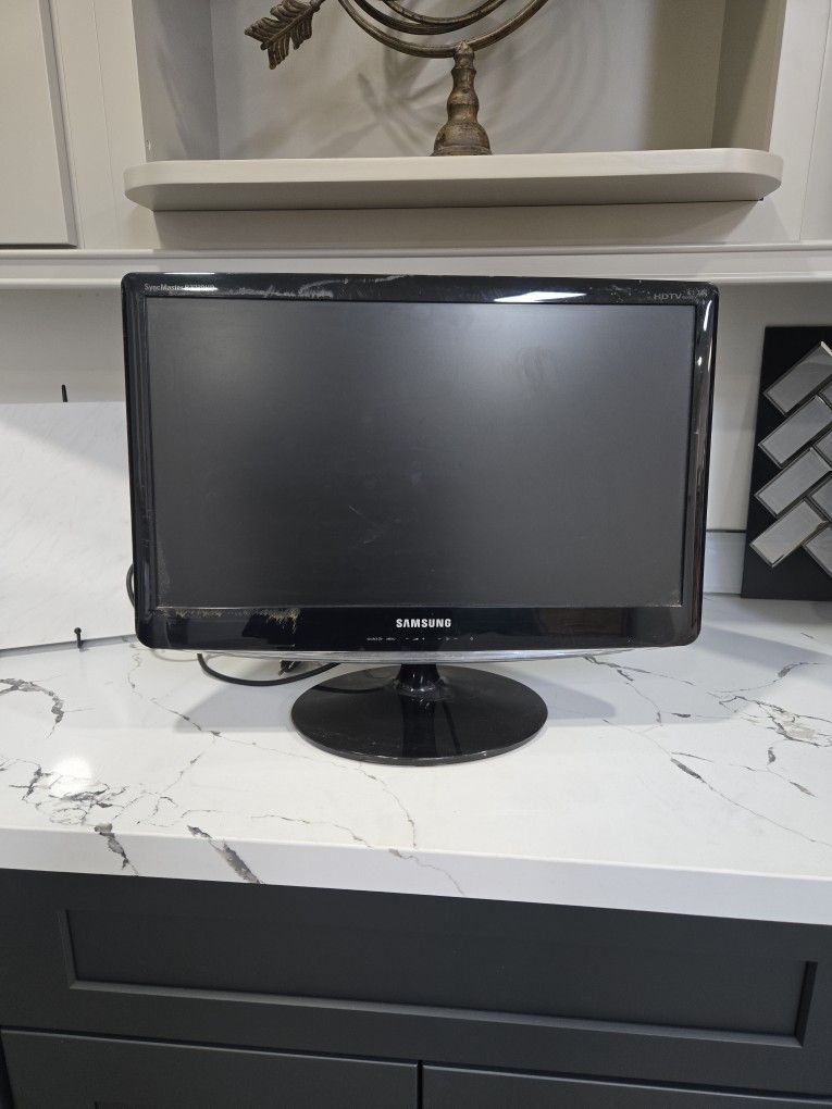 TV / Monitor