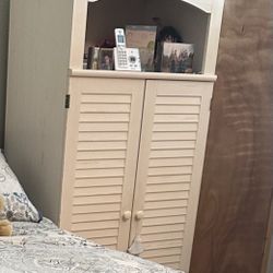 Solid wood computer cabinet