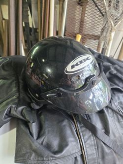 Motorcycle helmet