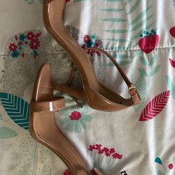 Brand New High Heels Size 8 Women Color Nude 