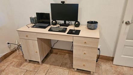 Office desk brand new