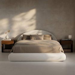 Queen Size Half-Moon Upholstered Queen Platform Bed Frame, Velvet Curve