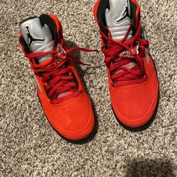 Jordan Raging bull 5s Size 9.5 Men’s