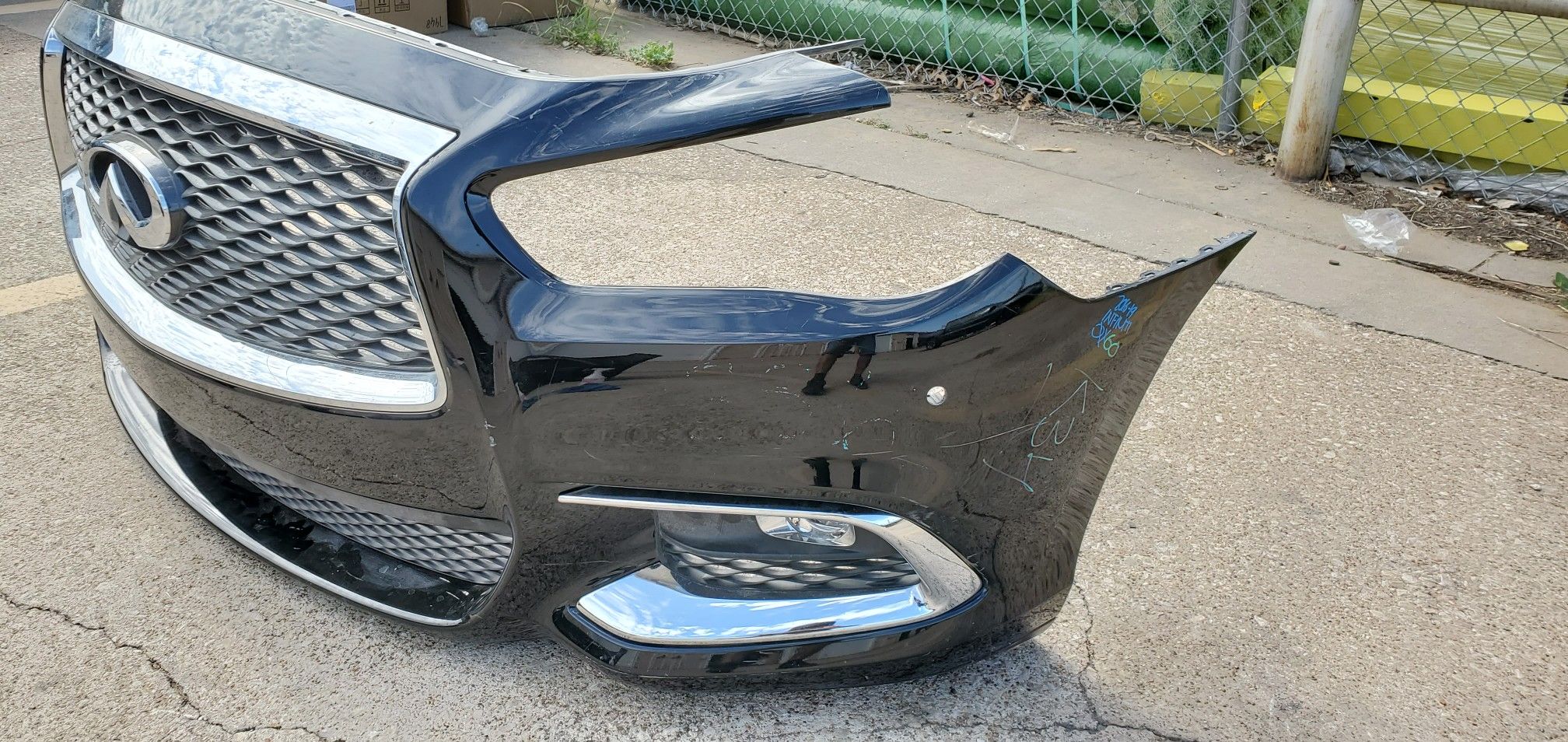 2016-19 Infiniti QX60 Complete front bumper