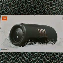 JBL Xtreme 3 Waterproof Bluetooth speaker 