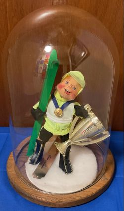 Annalee Mobilitee Dolls 1990 Victory Ski Skier Doll with Dome