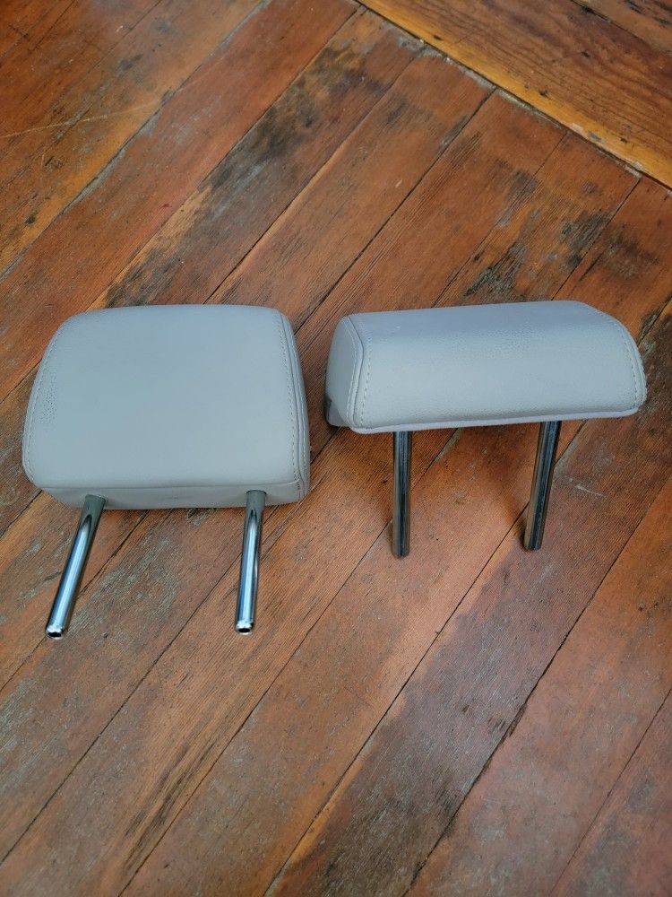 2013-2015 Mazda CX5 Headrests