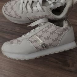 Tenis Michael Kors  size 3