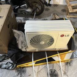 lG Mini Split Heat Pump "dual! Premium 18k BTU 