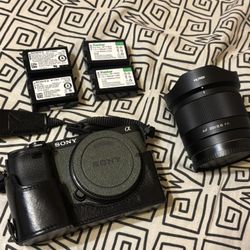 Sony A6400 And Lens