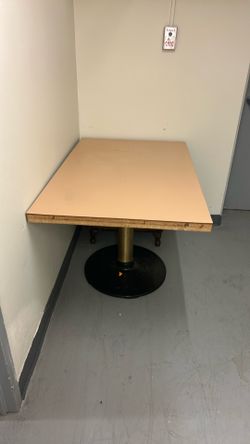 Cafeteria style dining tables