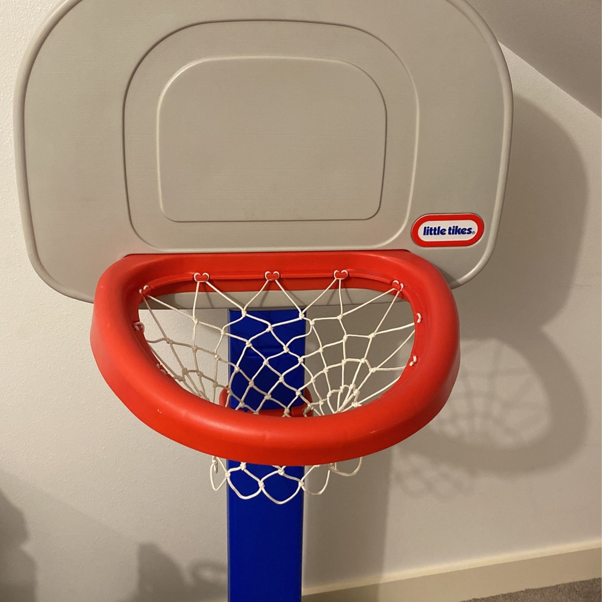 Little Tikes Basketball Hoop