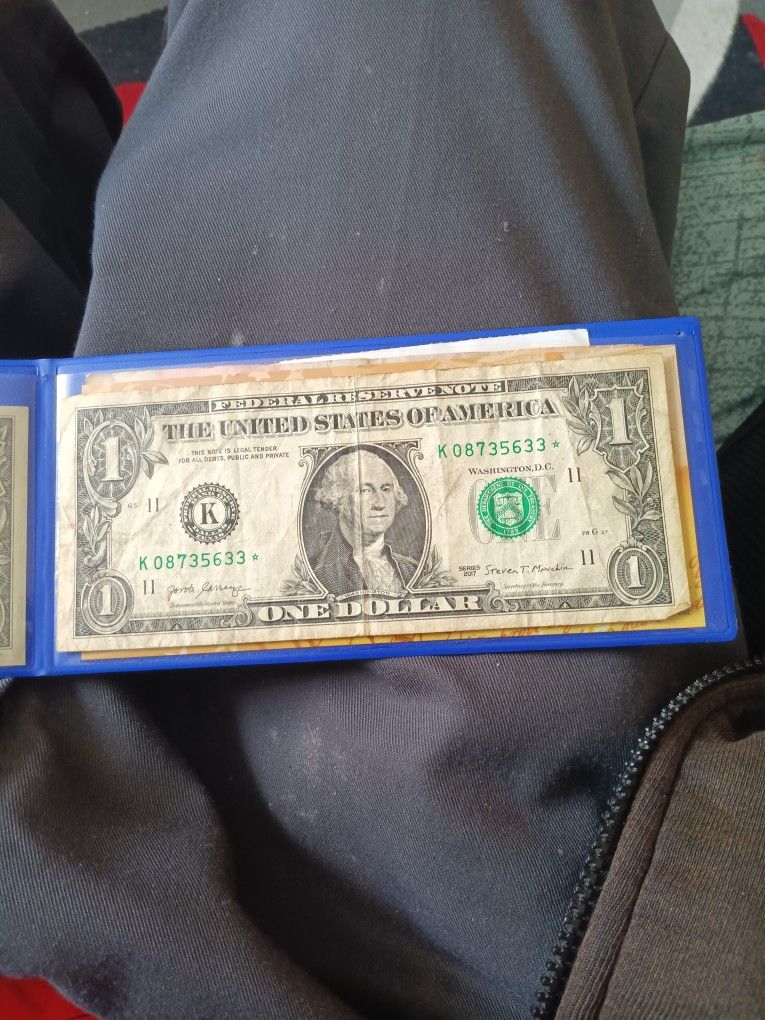 1 Dollar with a star
