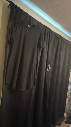 Black Dress You Coupd Use It As A T-Shirt Also For A Regular Shirt