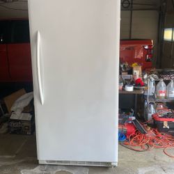 Commercial Deep Freezer Stand-Up Very Good