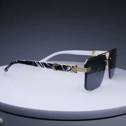 Luxury Square Sunglasses – Black & Gold Designer Style Frames