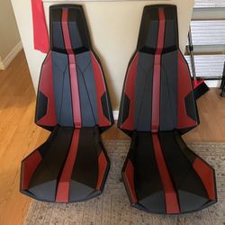 OEM Slingshot Seats (Excellent Condition)