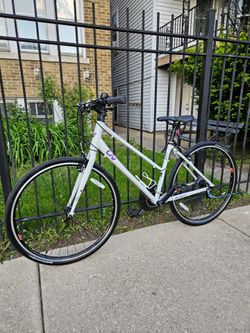 Like new! LIV ALIGHT 3 Hybrid Bike