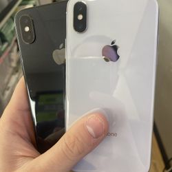 Unlocked iPhone X 64GB - All Colors