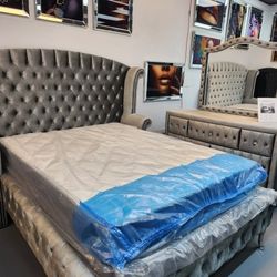 Queen Size Bedroom Set