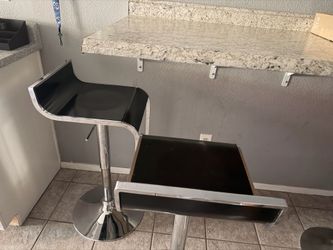 Modern Swivel Bar Stool with Chrome Base