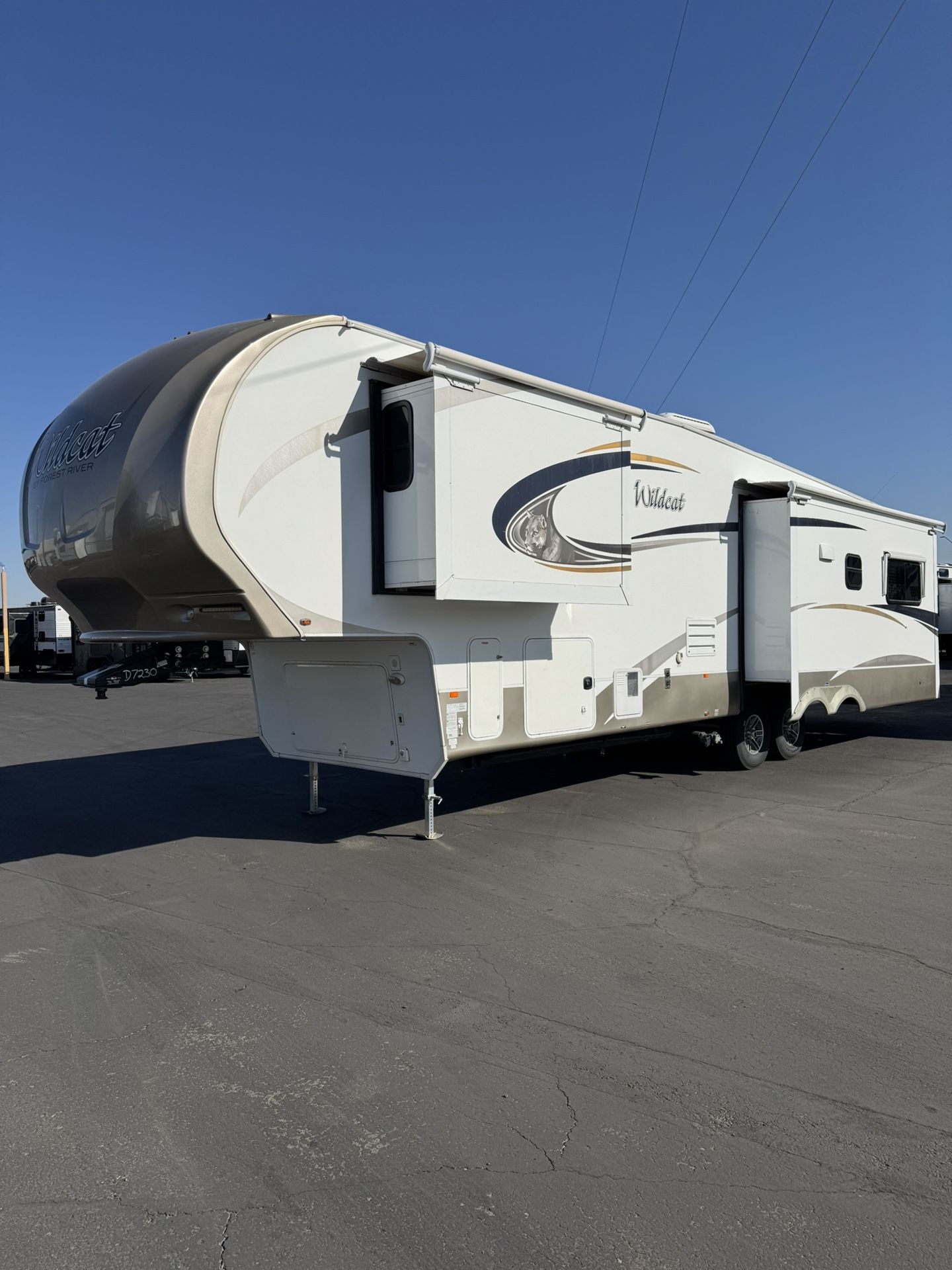 2016 Forest river Wildcat 327CK