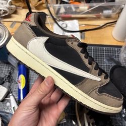 Jordan 1 retro basketball shoes