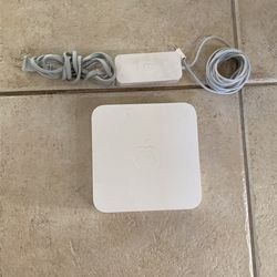 Apple Airport Extreme Base Station