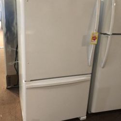 Whirlpool Refrigerator Appliance HC 