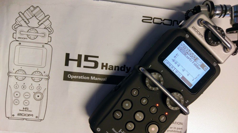 Zoom H5 Recorder w/ USB Microphone & hip case