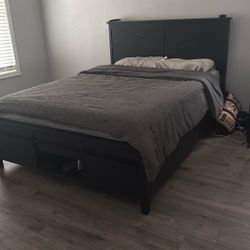 Bed frame And mattress 