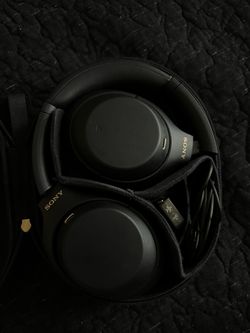 Sony XM4 Headphones (Blue)