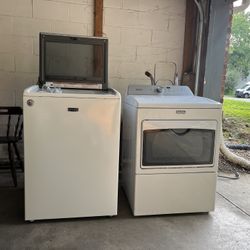 Washer N Dryer (Maytag)