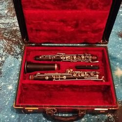Antique wooden Bundy oboe in great condition.