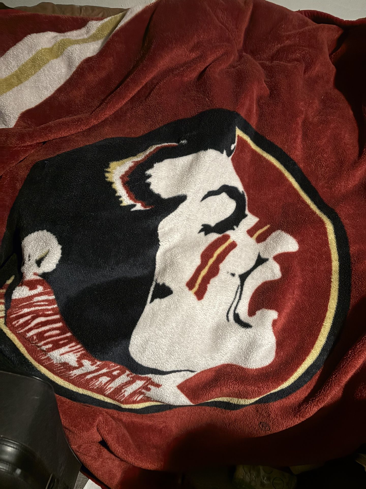 Florida State Seminoles Fleece Blanket – Super Soft & Warm! ❤️💛