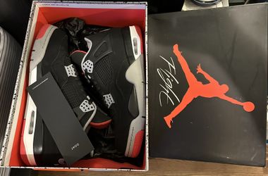 Jordan 4 Retro OG Bred size 9.5