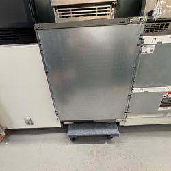 Sub-Zero 24" Outdoor Undercounter Refrigerator – Panel Ready 🔥 NEW OPEN BOX – 30% OFF MSRP! 🔥 Brand: Sub-Zero Model: DEU2450RO/R Product: 24” Outdo