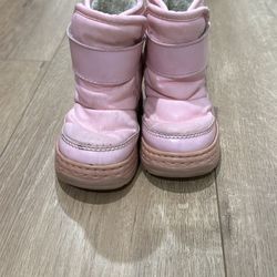 Snow Boots Size 7