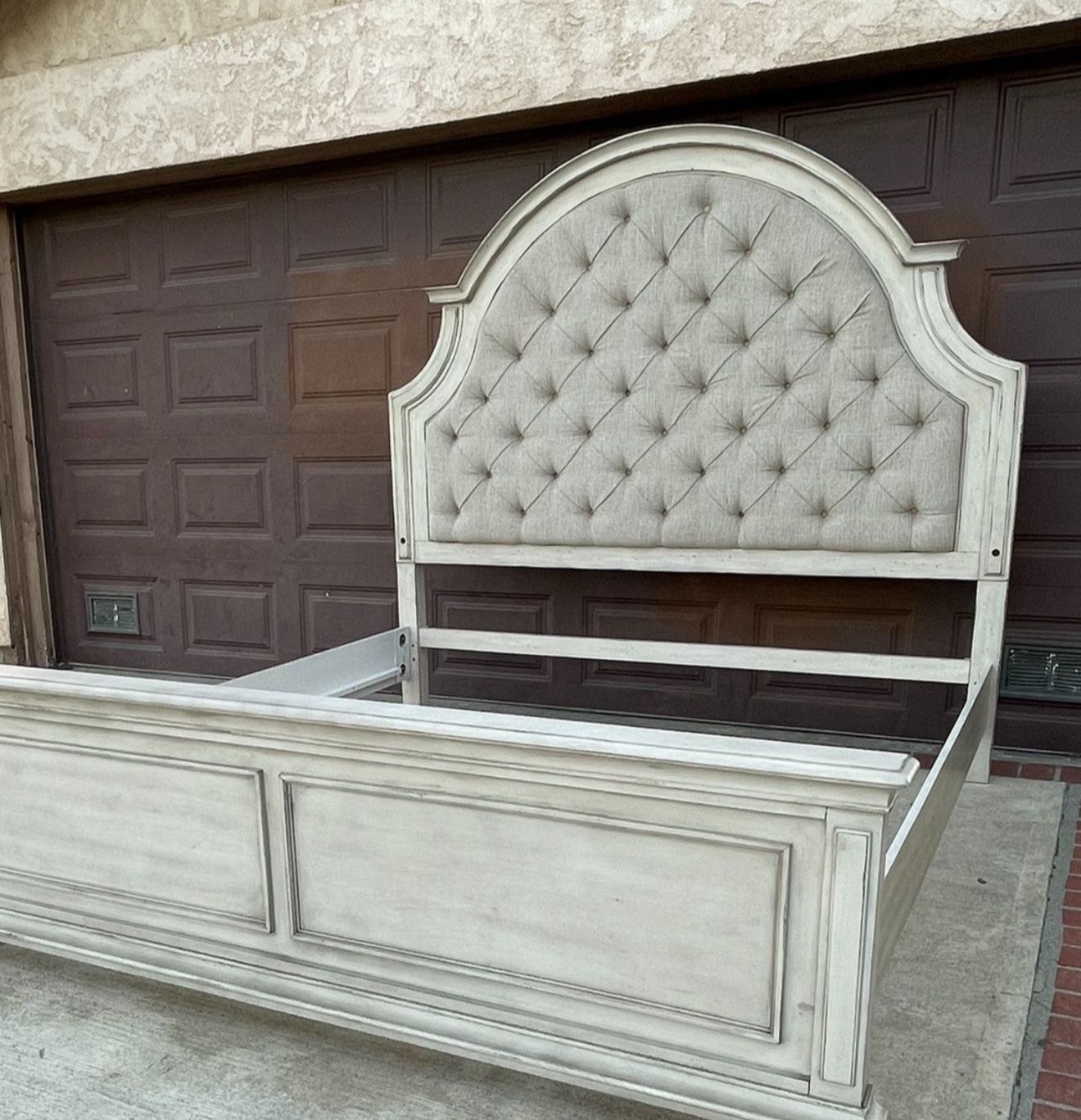 Beautiful King Size Bedroom Set