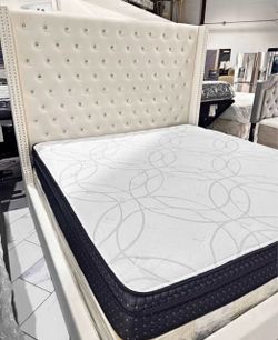 NEW IN BOX 6FT Off White Leather Queen & King Size Bed Frame with Diamonds