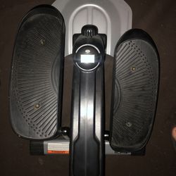 Small Elliptical 🏃‍♂️🏃‍♂️🏃‍♂️🏃‍♀️🏃‍♀️🏃‍♀️