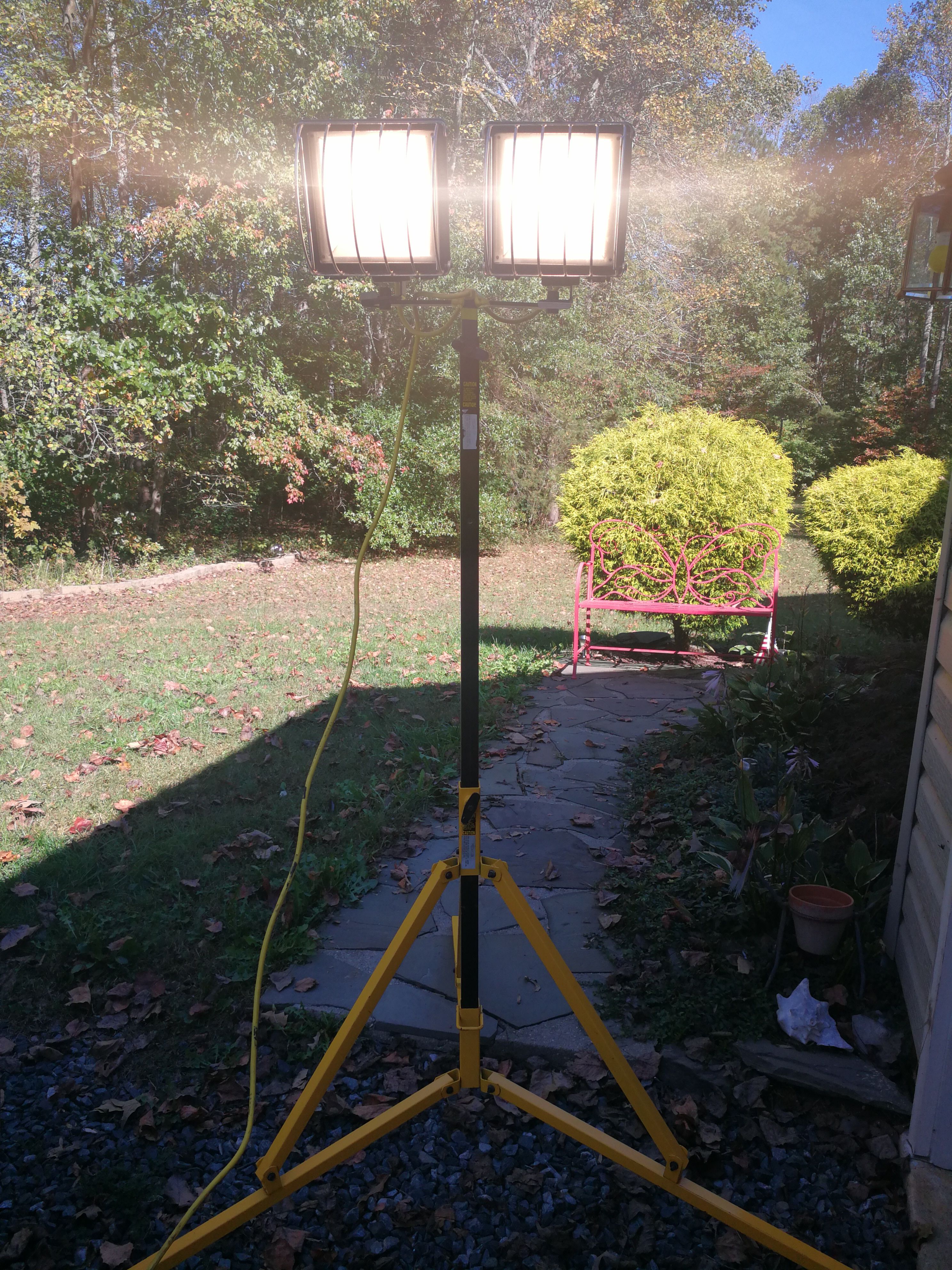 MUST GO! MAKE AN OFFER Fostoria 1000w light best offer